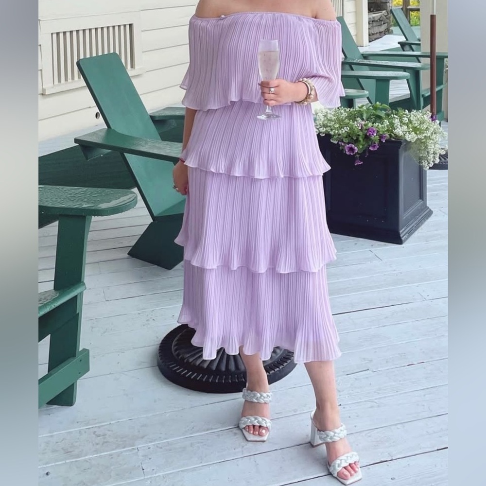 Lulus Light Purple Off-the-Shoulder Tiered Pleated Midi Dress size Small